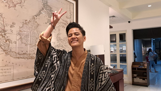 Intipseleb/Tiya Sukmawati