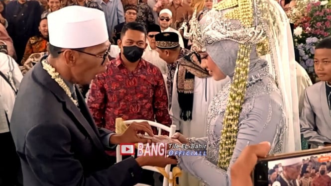 YouTube/ Bang Tile El-Bahir Official