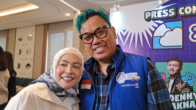 Intipseleb/Tiya Sukmawati