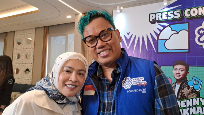 Intipseleb/Tiya Sukmawati