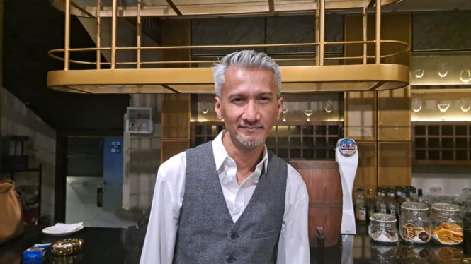 Intipseleb/Tiya Sukmawati