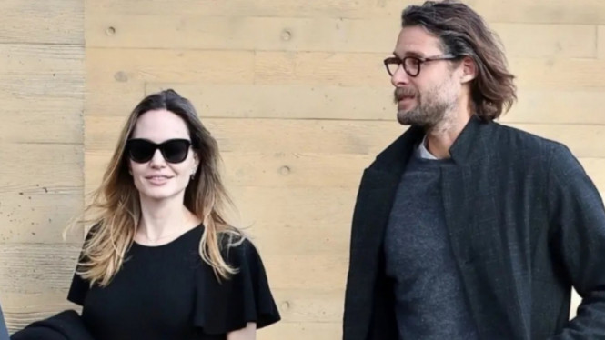 Angelina Jolie & David Mayer