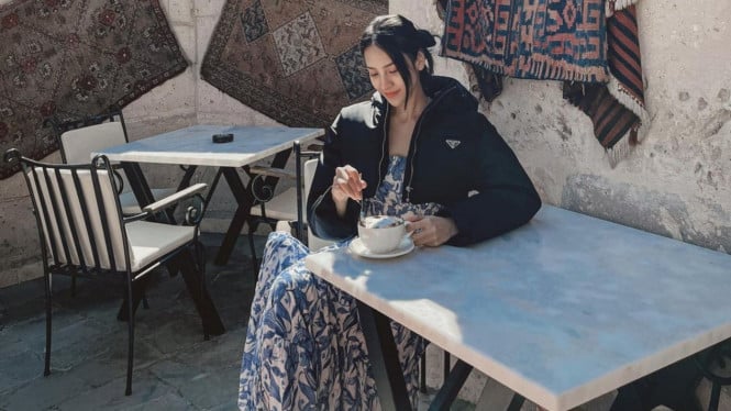 Instagram/ @anyageraldine