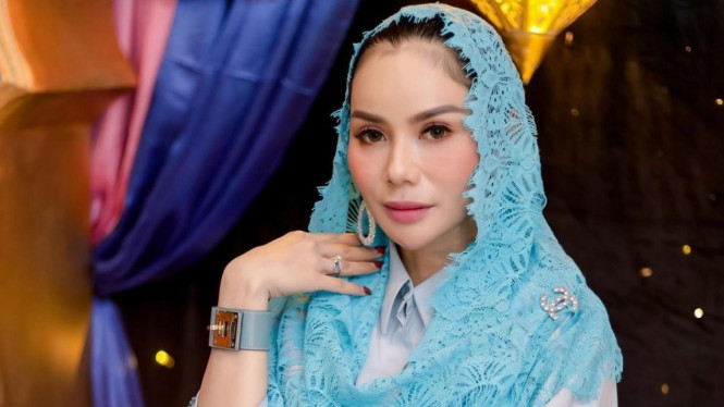 Instagram/ @demplon_devi