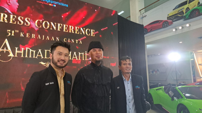 Intipseleb/Tiya Sukmawati