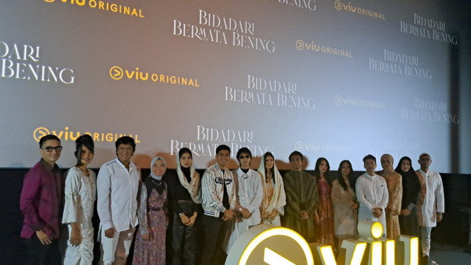 Intipseleb/Tiya Sukmawati