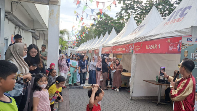 Intipseleb/Tiya Sukmawati