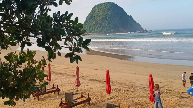 Instagram/ @pulaumerah_official