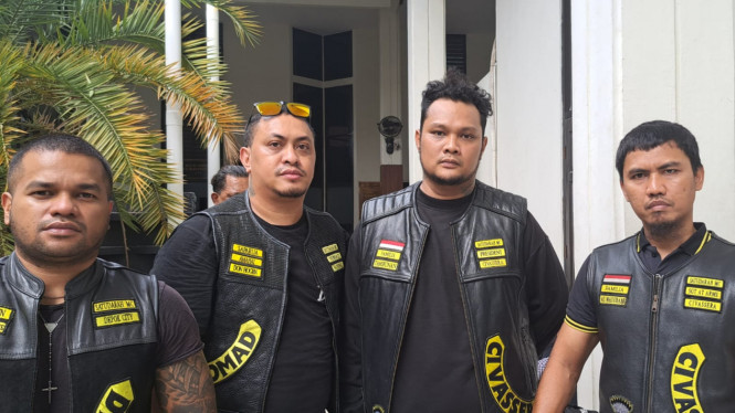 Intipseleb/Tiya Sukmawati