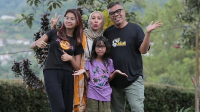 Instagram/ @abdelachrian