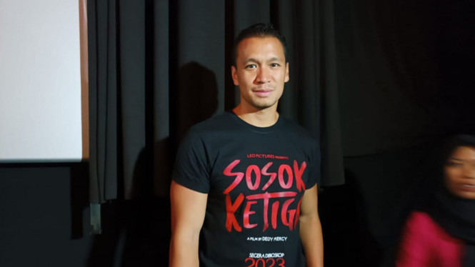 Intipseleb/Tiya Sukmawati