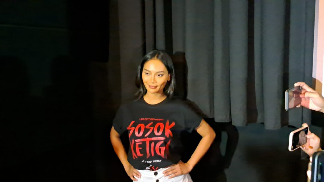 Intipseleb/Tiya Sukmawati