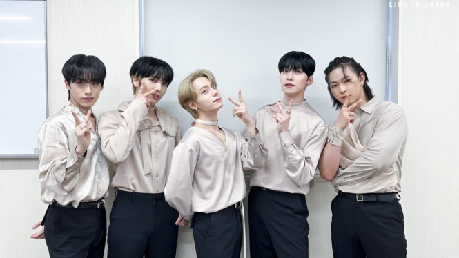 Twitter.com/official_oneus