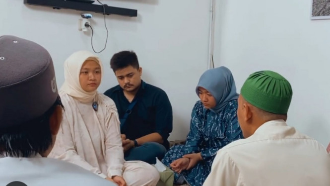 Instagram/nathalieholscher