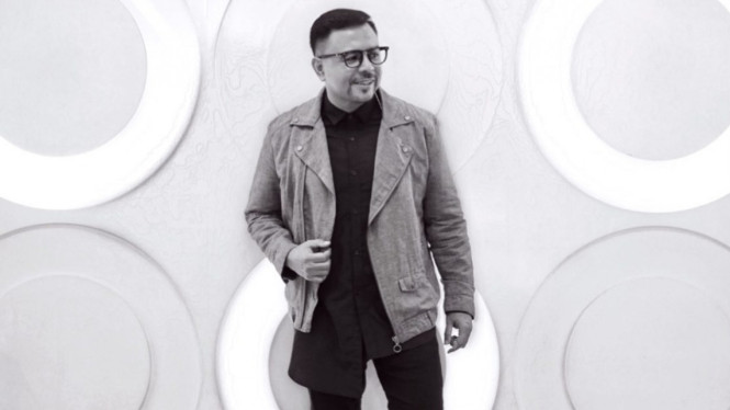 Instagram/@carlo_saba