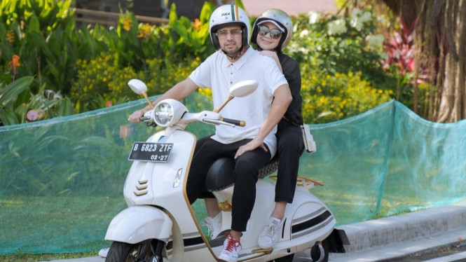 Instagram/ @raffinagita1717