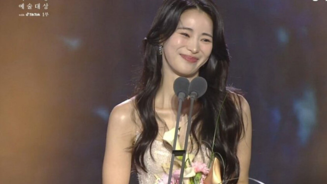 TikTok/Tangkapan Layar Baeksang Arts Awards 2023