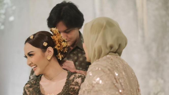 Instagram/thebridestory