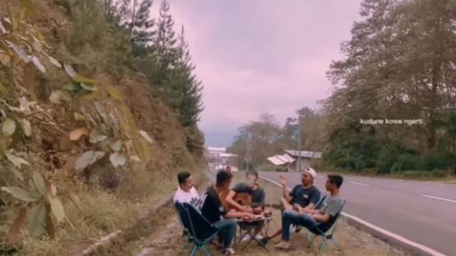 YouTube/GildCoustic Official