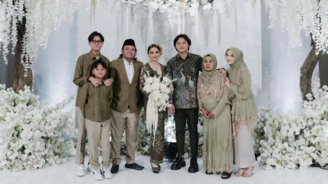 Instagram/putridelinaa