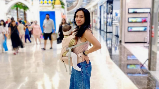 Instagram/dea_ananda