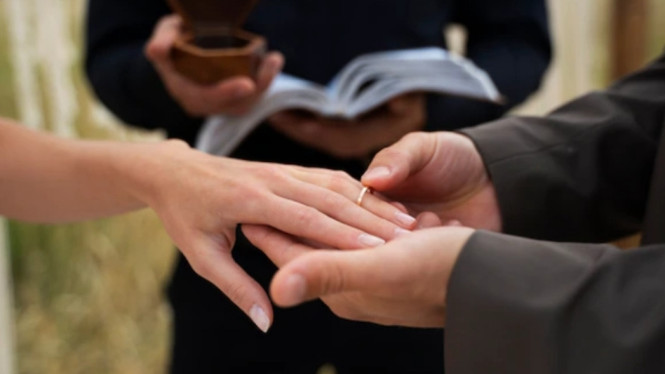 Hukum Nikah Beda Agama