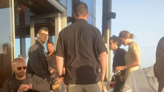 PageSix - Instagram/emilyadorestay