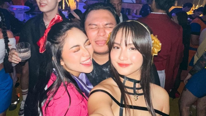 Instagram/ @angiemstwn