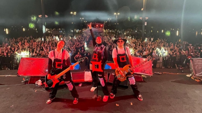 Instagram/ @kotakband_