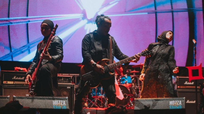 Instagram/ @kotakband_