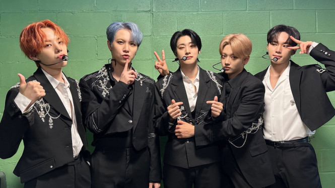 Twitter.com/wei__official