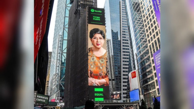 Instagram/titiekpuspa_official