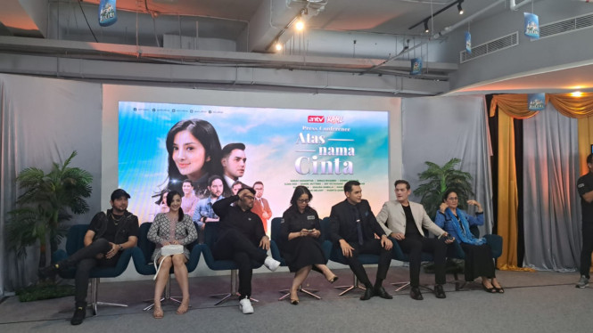 Intipseleb/Tiya Sukmawati