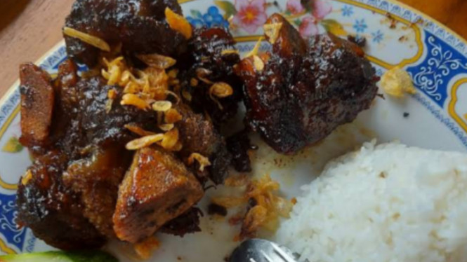 gmaps/Livia Oktantia (Via)