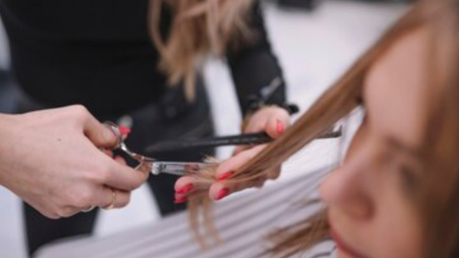 arti mimpi potong rambut