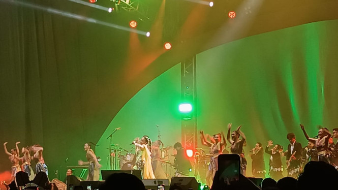 Konser Yura Yunita