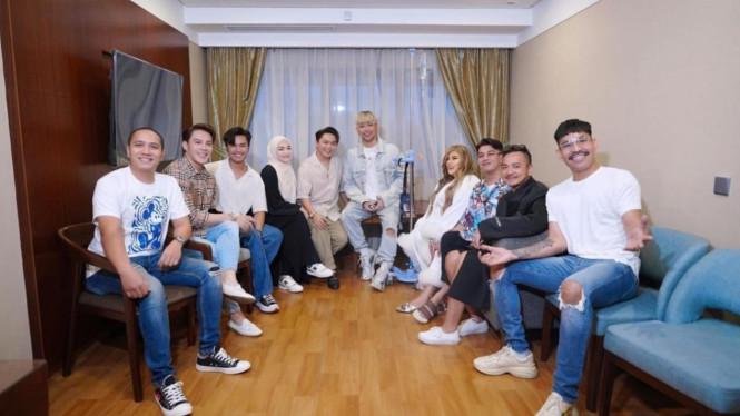 Shindy Samuel dan Nathalie Holscher