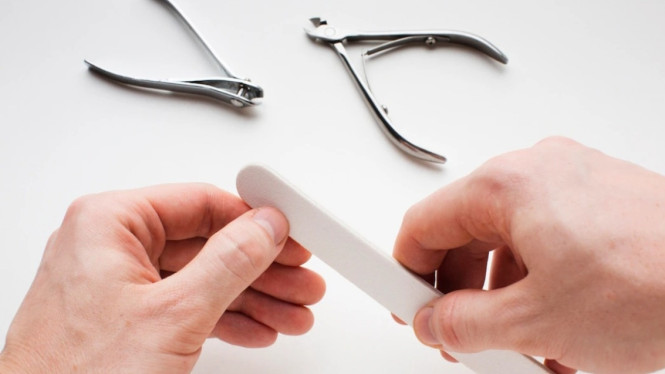 Ilustrasi gunting kuku