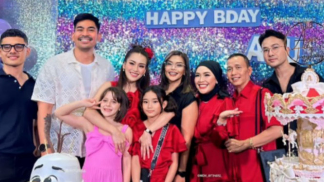 Ulang tahun Ayu Ting Ting