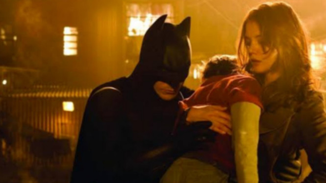 Sinopsis Batman Begins