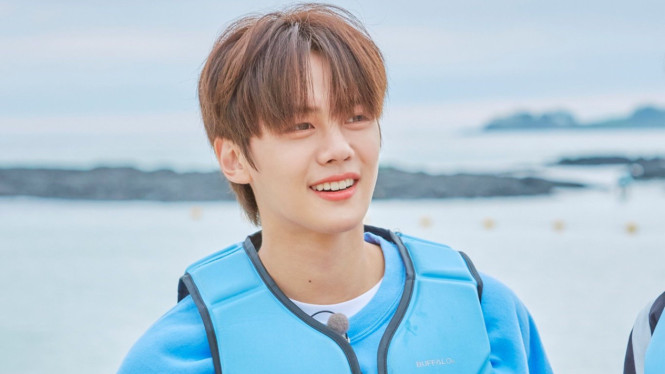 Twitter.com/zb1_official