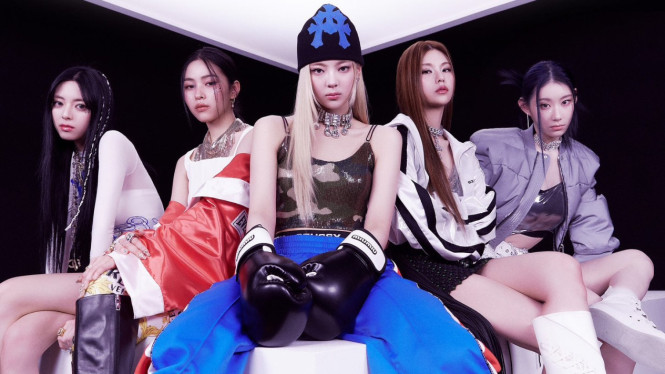 Twitter.com/itzyofficial