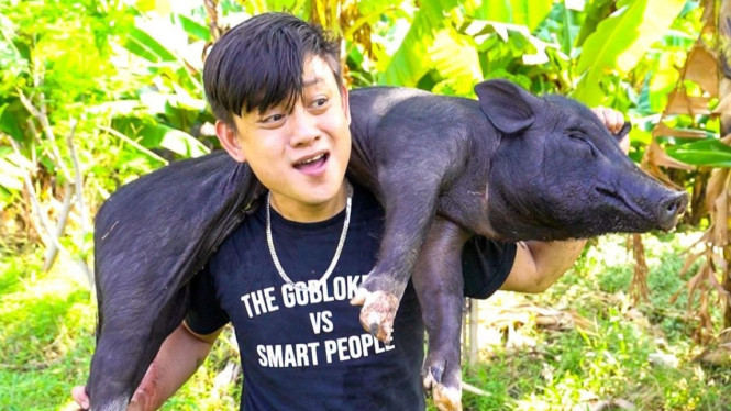 Instagram/bobonsantoso 