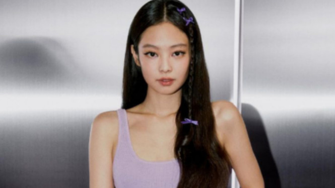 Instagram/@jennierubyjane