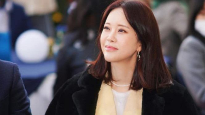 Instagram/@baekzyoung