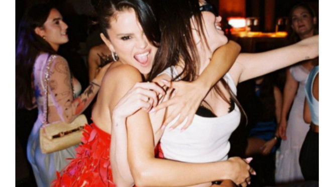 Instagram/@selenagomez