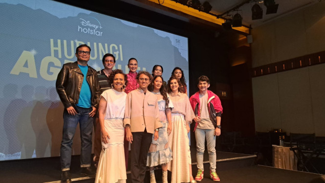 Intipseleb/Tiya Sukmawati