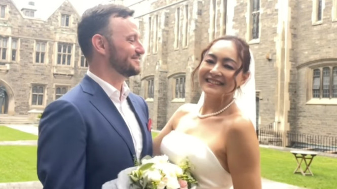 Instagram/@rezerdewi