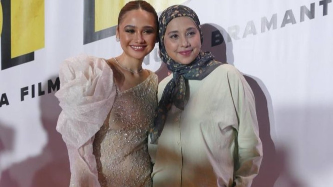 Instagram/ @ayukhadijahazhari