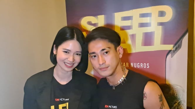 Intipseleb/Tiya Sukmawati